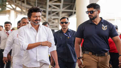 actor-vijay-bodyguard-arun-suresh-missing-from-recent-events