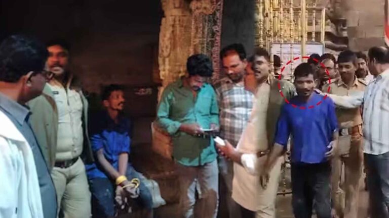 மது கொடுத்தால் தான் கீழே இறங்குவேன்.. திருப்பதி கோவில் கோபுரத்தில் ஏறி போதை ஆசாமி அடாவடி! Drunk Man Reaches Tirupati Temple Top, Refuses To Get Down Unless Served More Alcohol