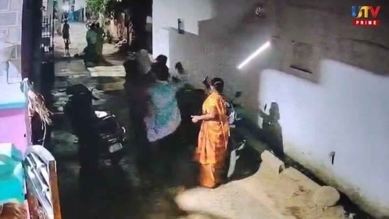 A gang entered the street and slashed in a series of slashes with sickles