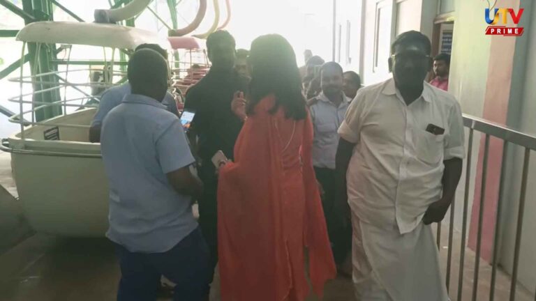 Devotees flock to Palani to take selfies as famous actress arrives