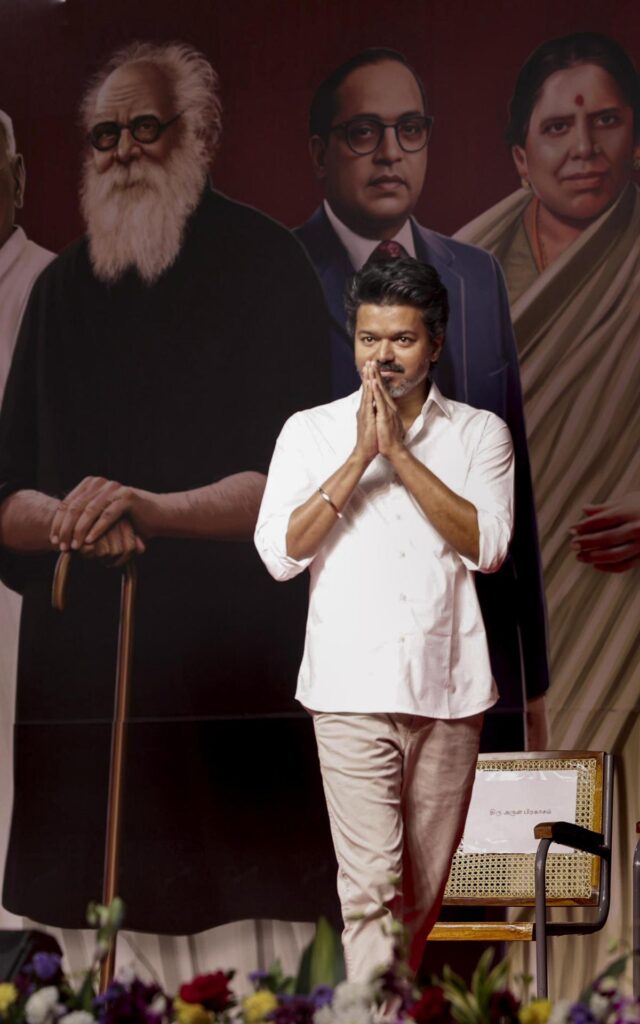 aarthi-ganesh-criticizes-actor-vijay-dmk-campaign