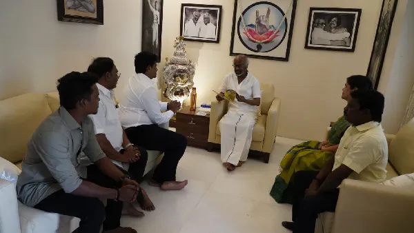 Rajinikanth meets DMK candidate Ezhilan Naganathan news