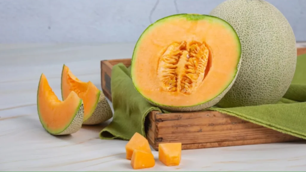 Muskmelon Face Packs for Skin Whitening Tips
