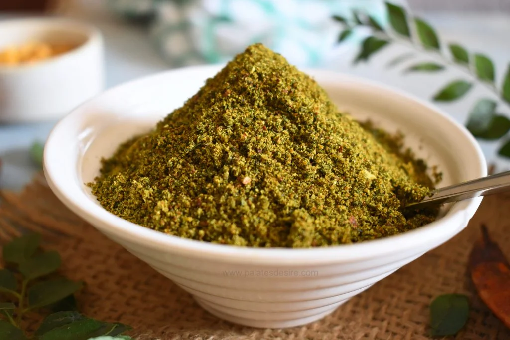 quick-spicy-curry-leaves-chutney-recipe
