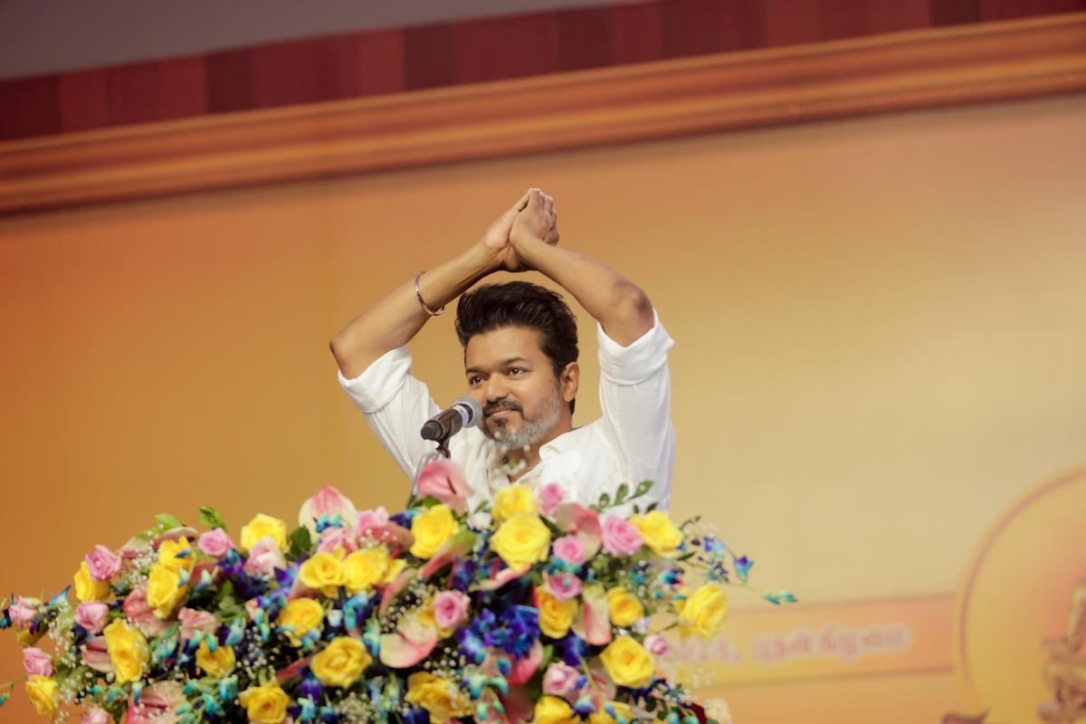 Actress Vinodhini Vaidyanathan mocks ex-IPS Vijay prediction