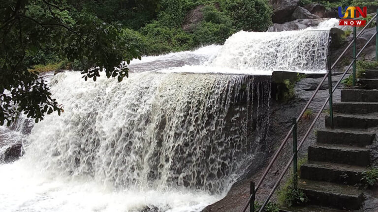 கொட்டித் தீர்க்கும் கனமழை.. கோவை குற்றாலம் அருவிக்குச் செல்ல தடை..! coimbatore-kovai-kutralam-waterfalls-closed-due-to-flash-floods