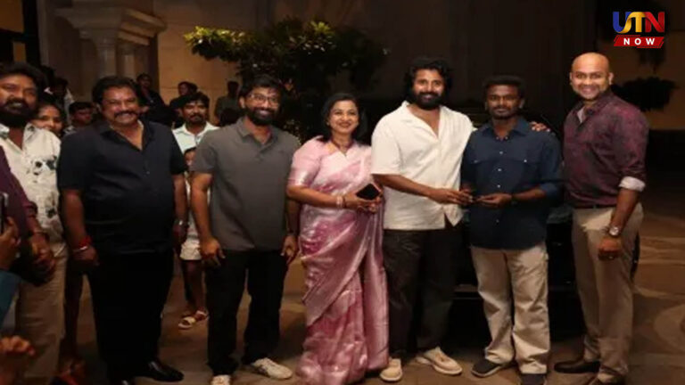 இயக்குனருக்கு இன்ப அதிர்ச்சி.. சிவகார்த்திகேயன் பரிசளித்த Electric SUV கார் இதுதான்..! sivakarthikeyan-gifts-mahindra-be6e-to-director-sivakumar