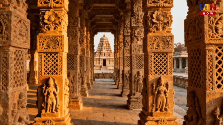 கோவில் தூண்களை ஏன் தொட்டு வணங்குகிறோம்?.. தெய்வீக ரகசியங்கள்..! spiritual-scientific-reasons-touching-temple-pillars