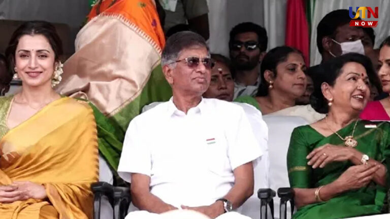 actress-trisha-independence-day-dress-color-social-media-debate-vijay-parents