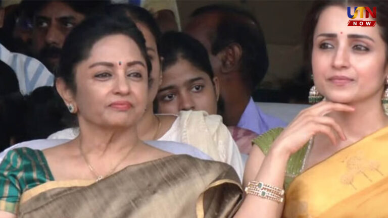 சென்னைக் கோட்டையில் கோலாகலமான சுதந்திர தின விழா.. முதல் வரிசையில் கலக்கிய த்ரிஷா..! actress-trisha-participates-in-independence-day-celebrations-with-cm-vijay-parents