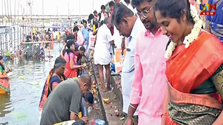 ஆடி பெருக்கு: தாலி கயிறு மாற்ற சூப்பர் டைமிங் இதுதான்.. மிஸ் பண்ணிடாதீங்க..! auspicious-timings-to-change-thali-kayiru-aadi-perukku-good-hours